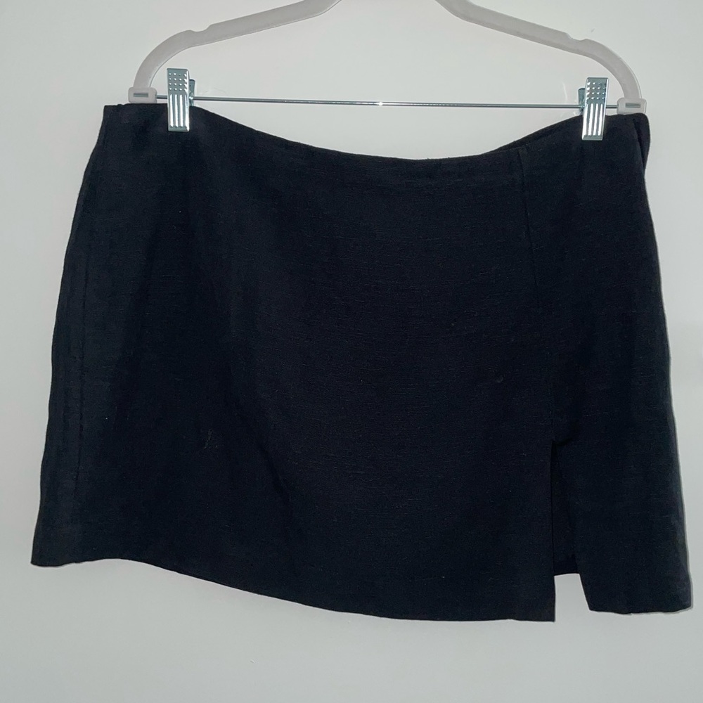 H&M Black Linen Mini Skirt